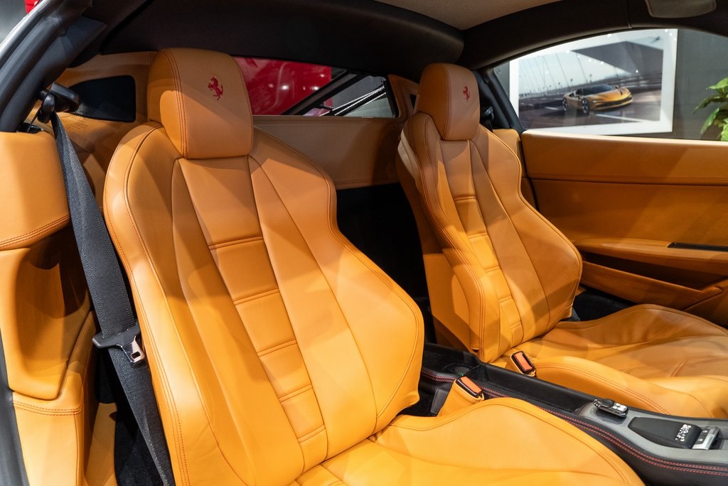 2015 Ferrari 458 Italia Base photo 32