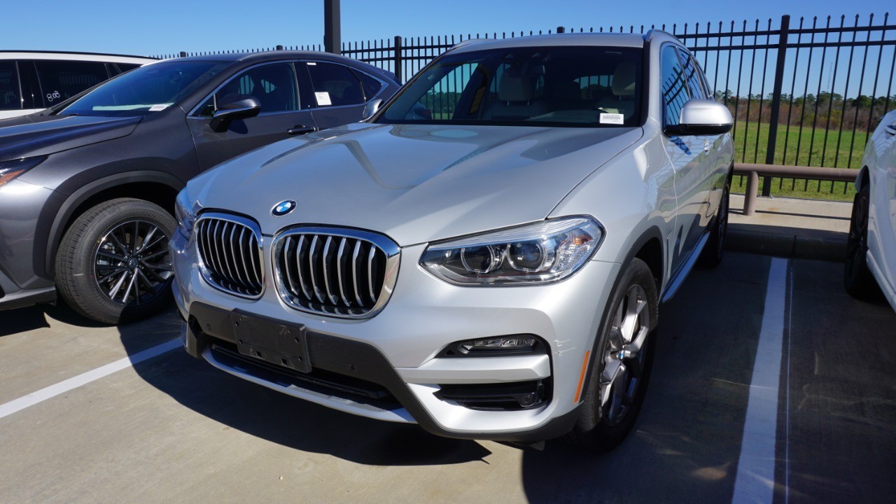 2021 BMW X3 30i's photo