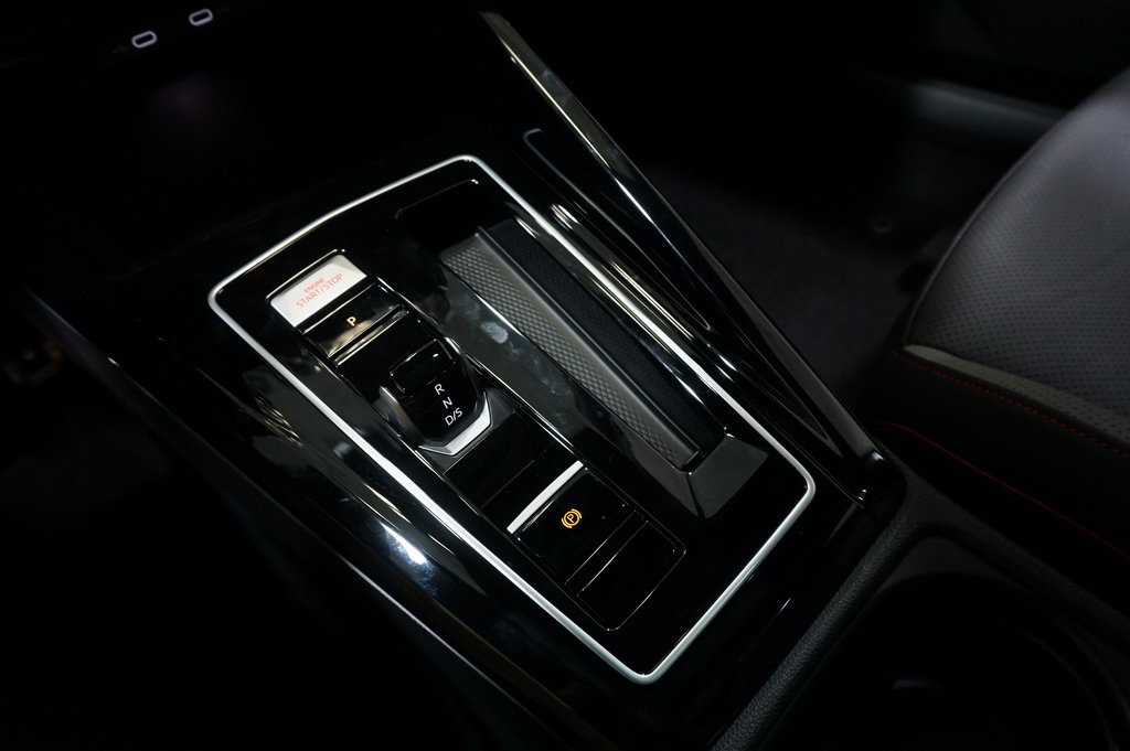 2025 Volkswagen Golf GTI Autobahn photo 14