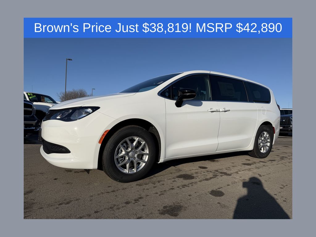 2026 Chrysler Voyager LX's photo