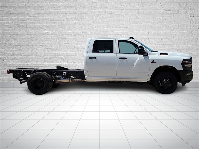 2025 Ram 3500 Tradesman photo 5