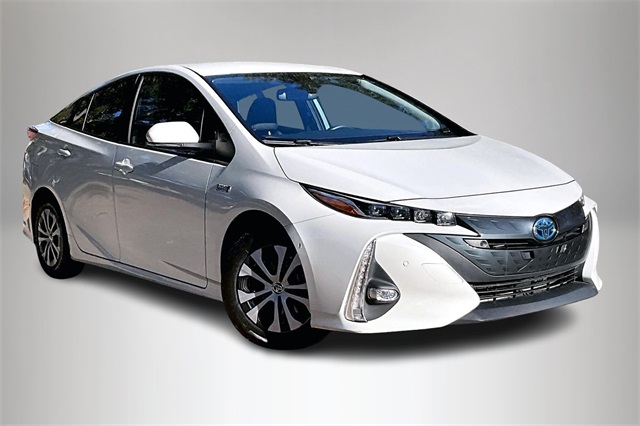 2022 Toyota Prius Prime Limited's photo