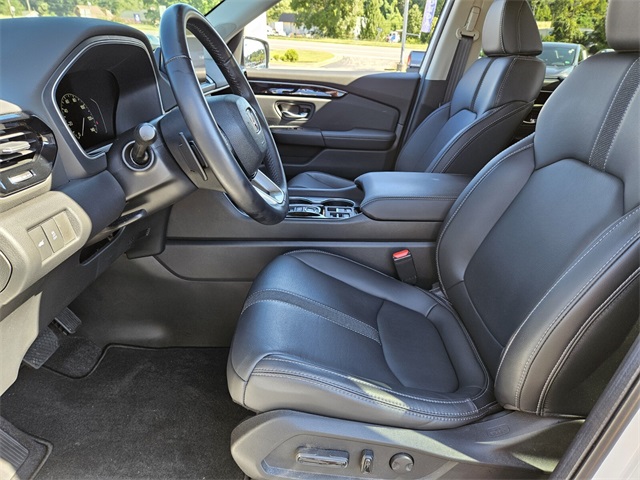 2024 Honda Pilot Touring photo 7