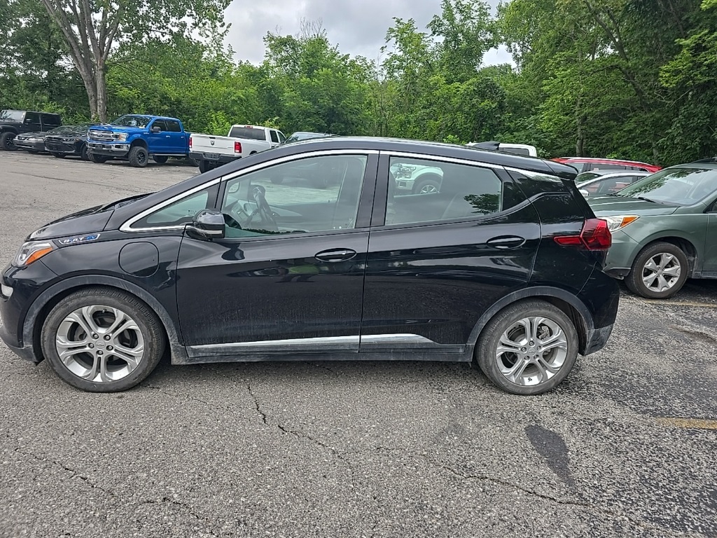 Used 2021 Chevrolet Bolt EV LT with VIN 1G1FY6S00M4105695 for sale in Excelsior Springs, MO