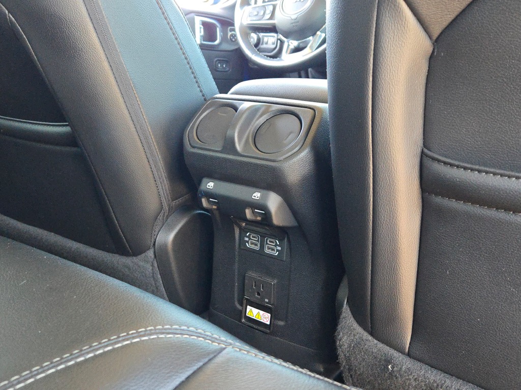 2021 Jeep Wrangler Unlimited Sahara 4xe photo 10