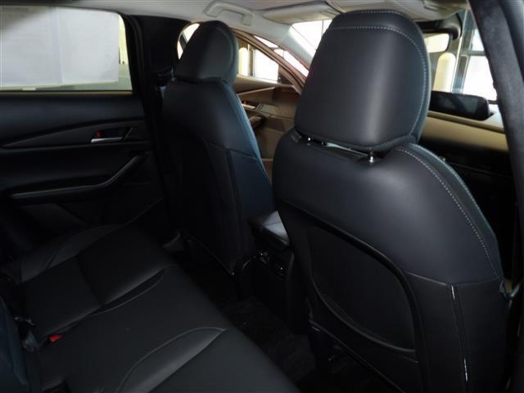 2024 Mazda CX-30 2.5 Select Sport photo 16