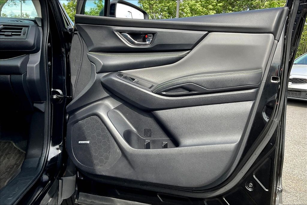 2023 Subaru Ascent Onyx Edition photo 9