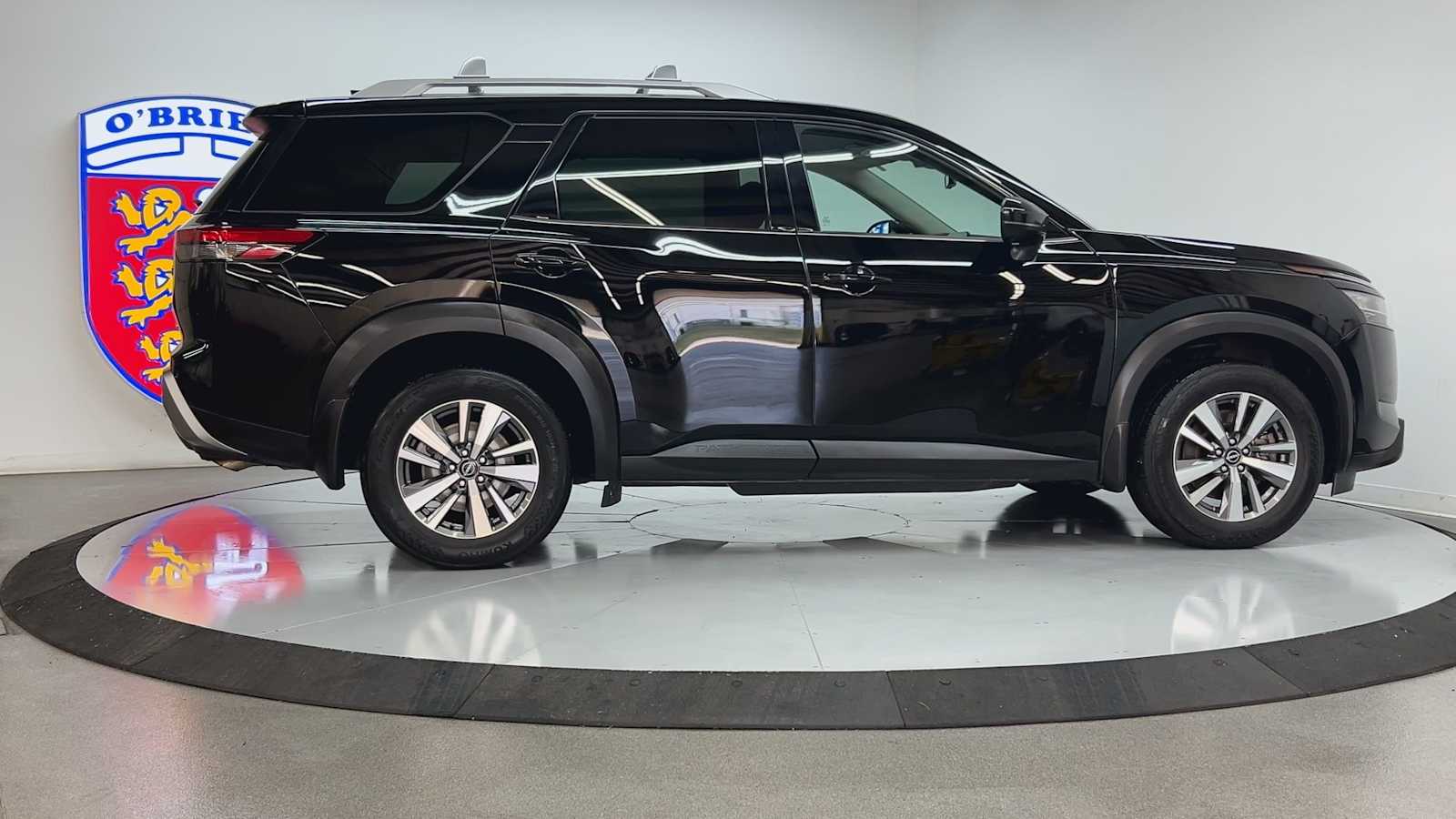 2024 Nissan Pathfinder SL photo 4