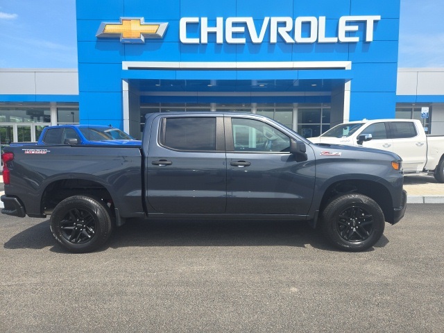 2022 Chevrolet Silverado 1500 Custom Trail Boss photo 3