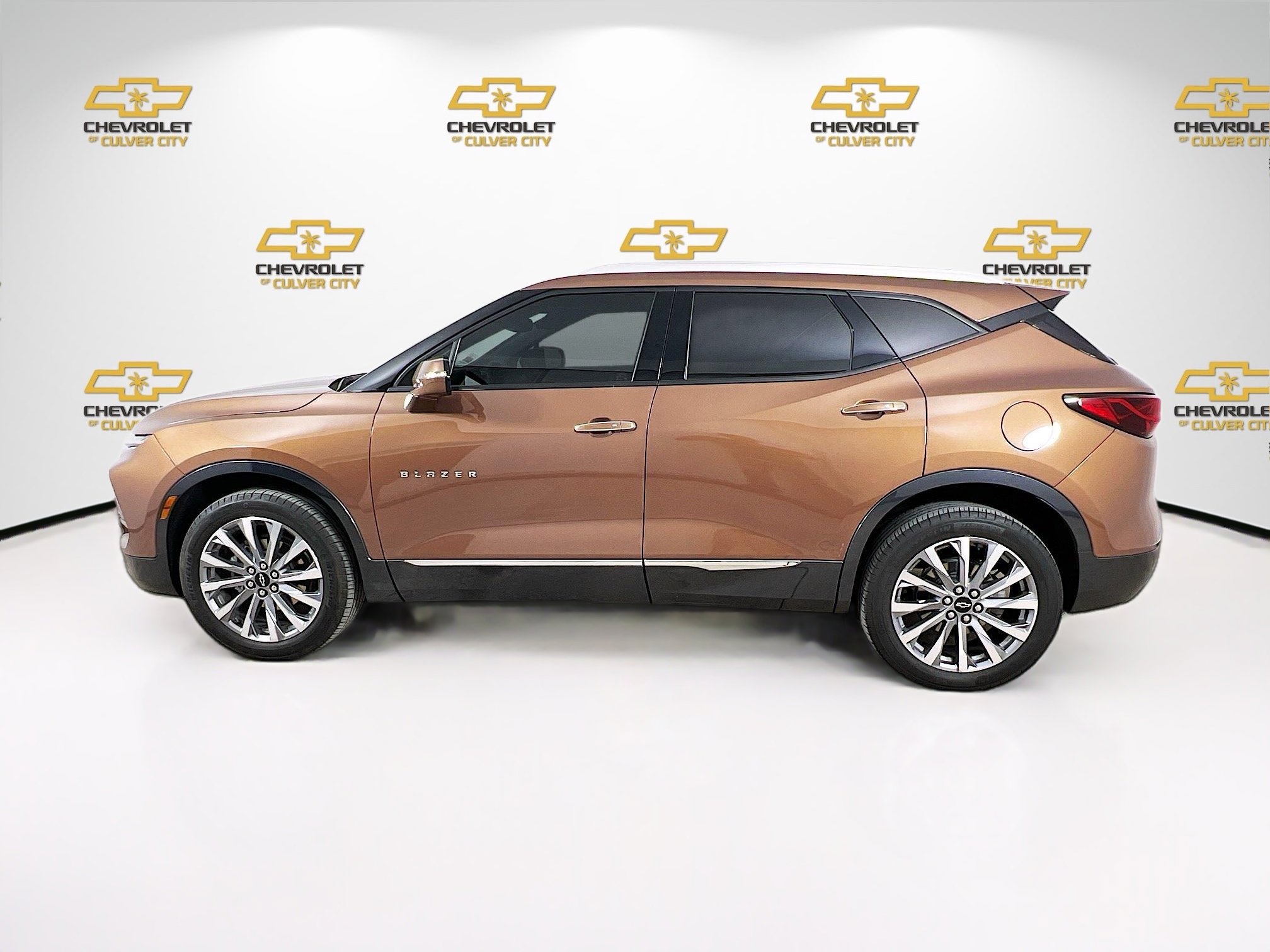 2023 Chevrolet Blazer Premier photo 2
