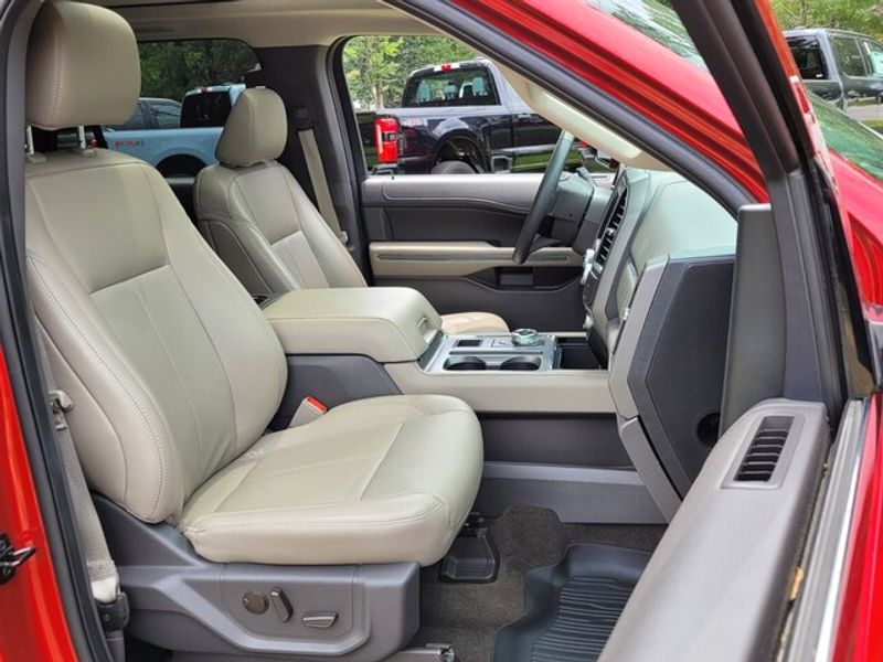 2021 Ford Expedition XLT photo 15