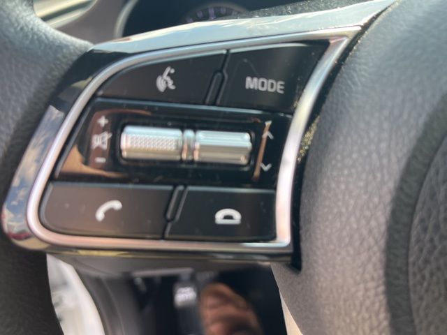 2020 Kia Optima LX photo 16
