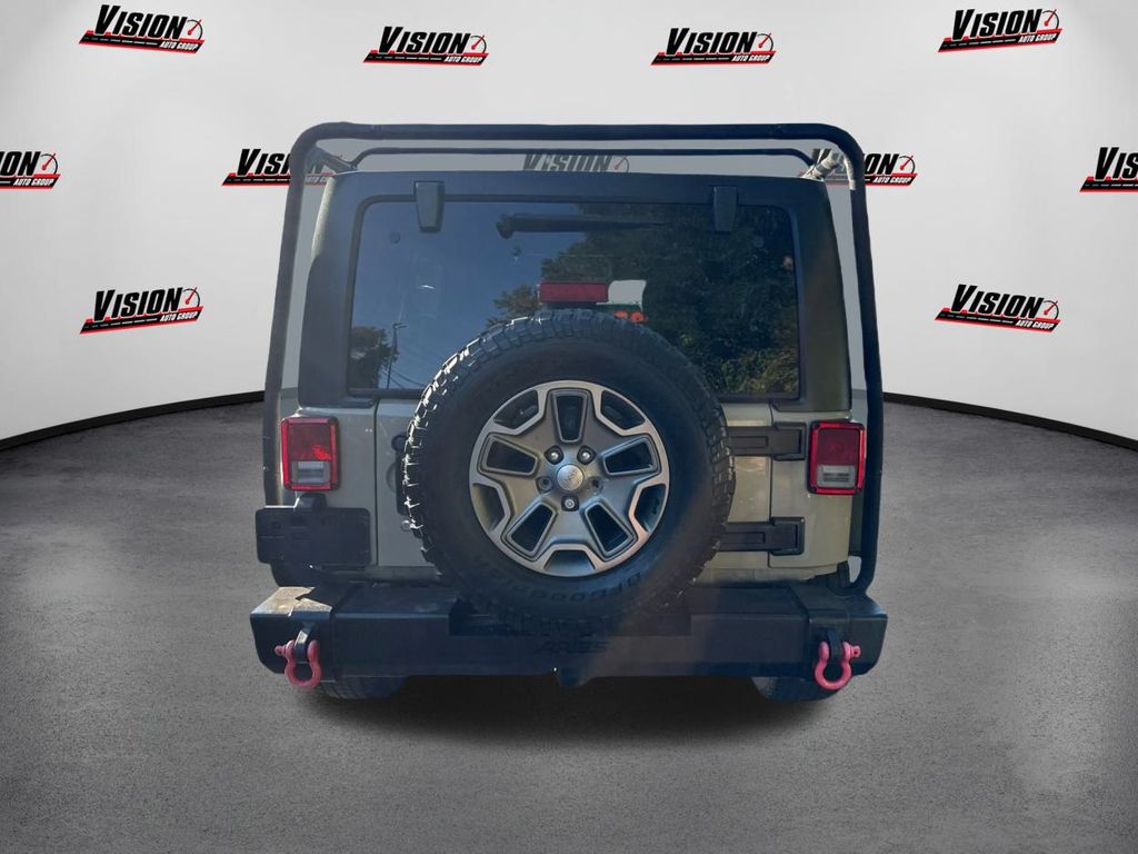 2017 Jeep Wrangler Unlimited Rubicon photo 4