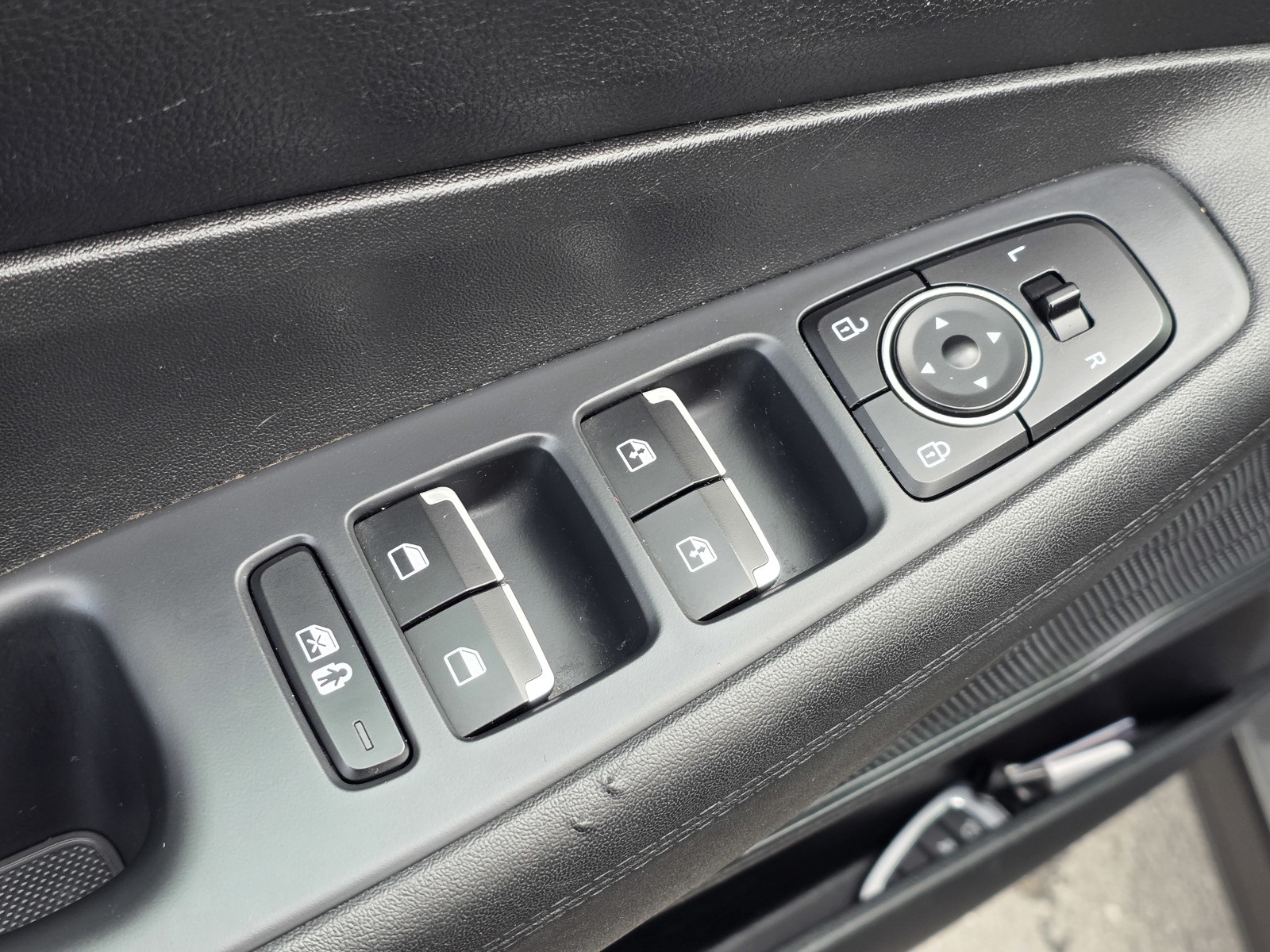 2022 Hyundai Santa Fe SEL photo 21