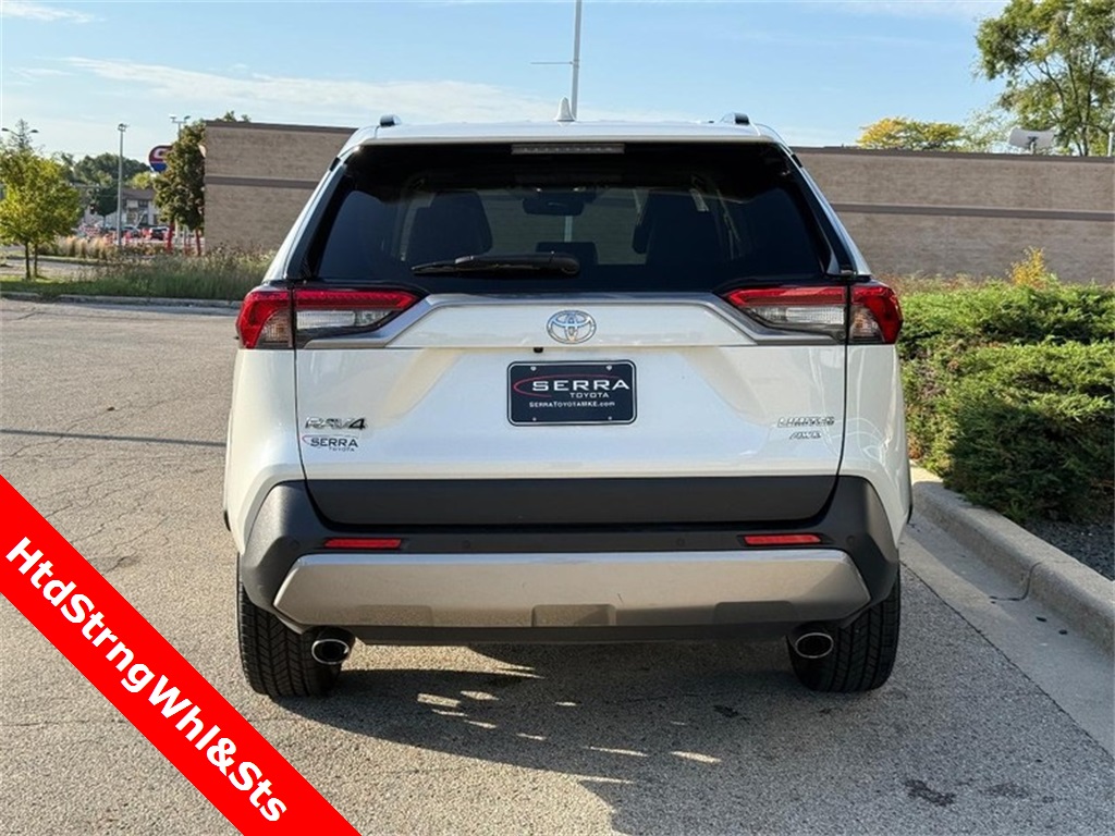 2022 Toyota RAV4 Limited photo 3