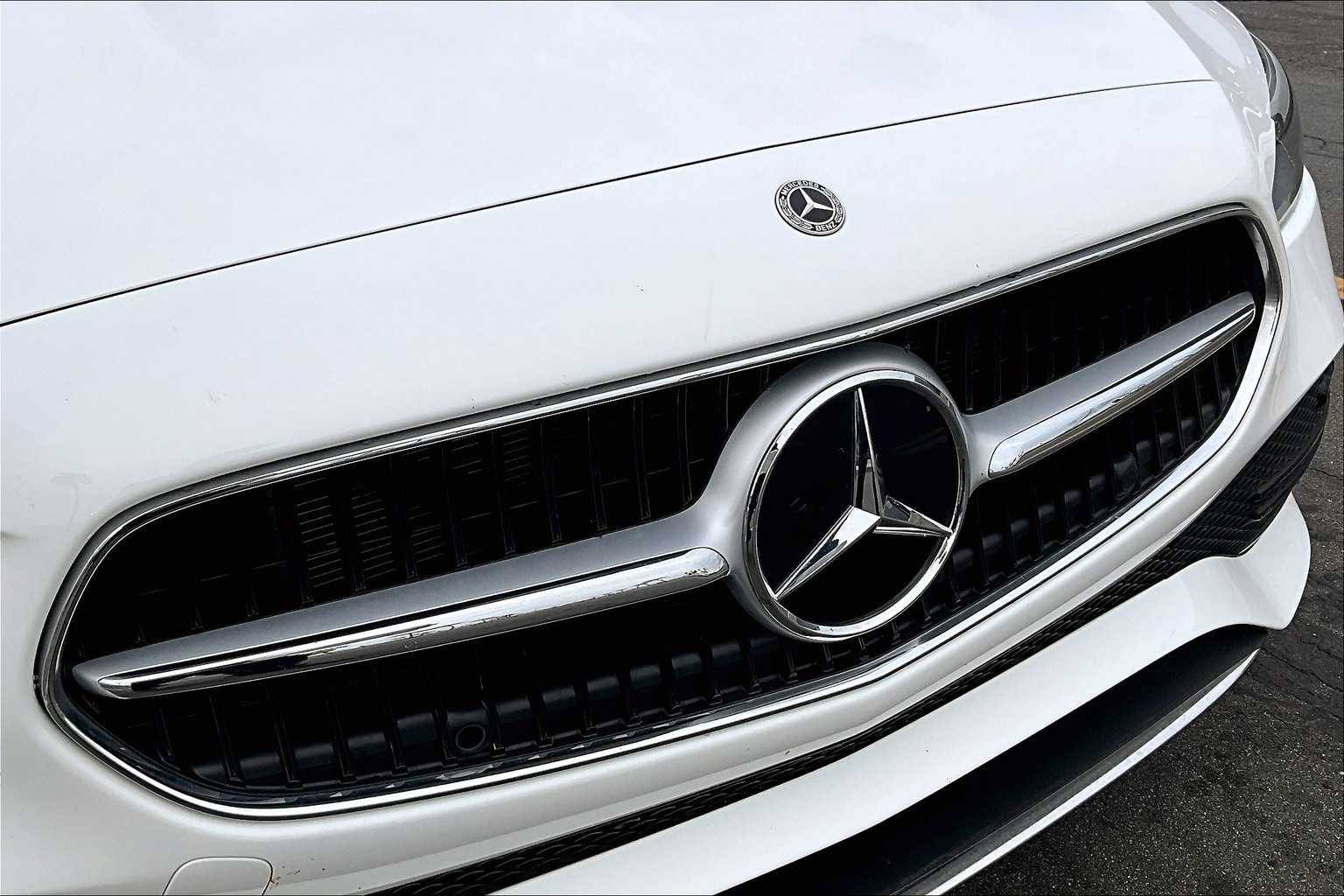 2024 Mercedes Benz C 300 photo 26