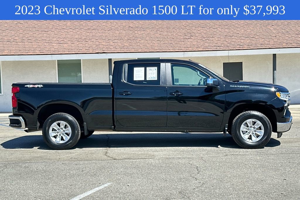 2023 Chevrolet Silverado 1500 LT photo 3