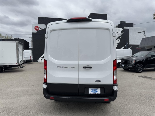 2025 Ford Transit Cargo Van photo 10