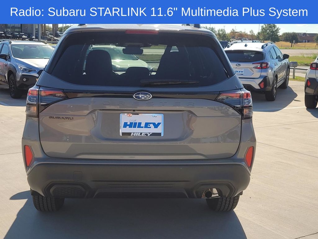 2025 Subaru Forester Premium Base photo 3