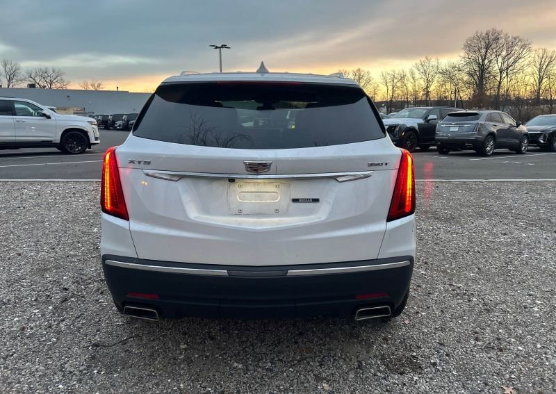 Image of Pre-Owned 2022 Cadillac XT5 Luxury