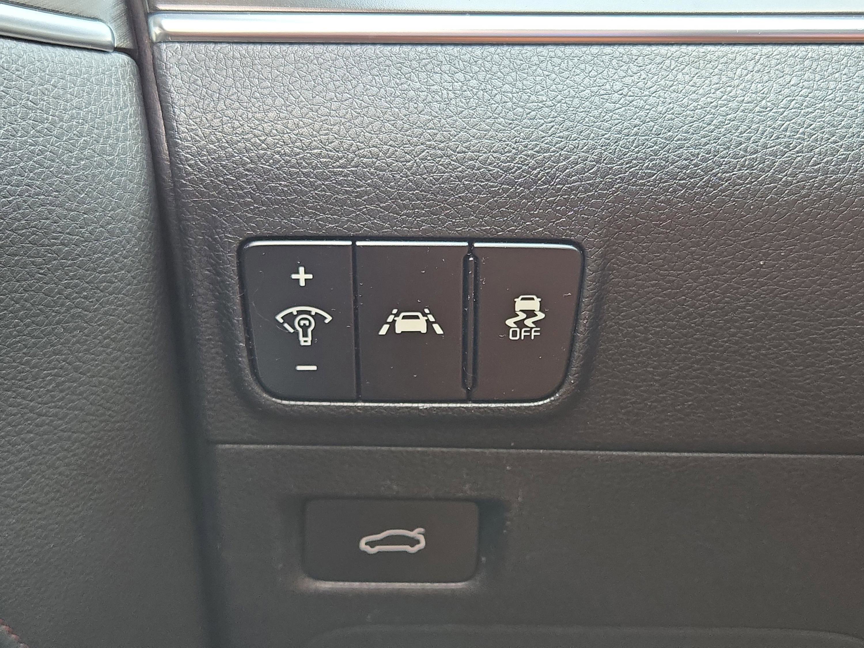 2023 Kia K5 GT photo 19