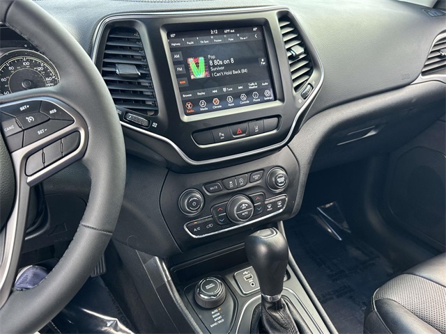 2022 Jeep Cherokee Latitude Lux photo 16