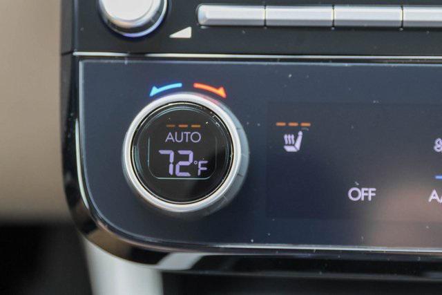 New 2025 White Hyundai SEL FWD image 17