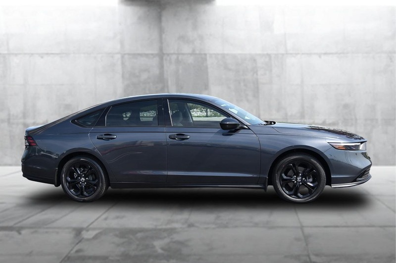 2025 Honda Accord SE photo 4