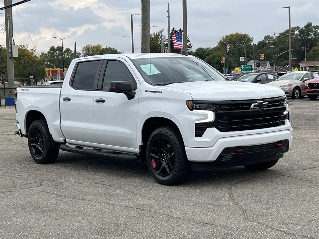 2023 Chevrolet Silverado 1500 RST photo 7
