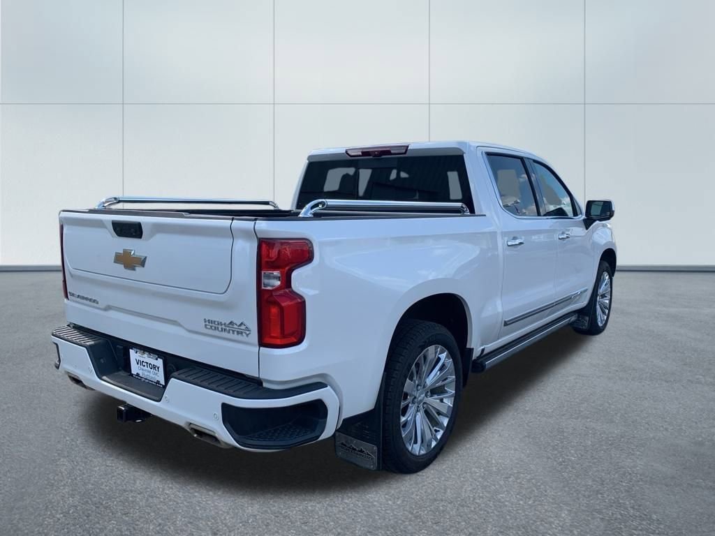 2024 Chevrolet Silverado 1500 High Country photo 3