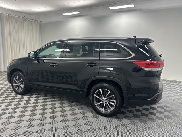 2019 Toyota Highlander XLE photo 8