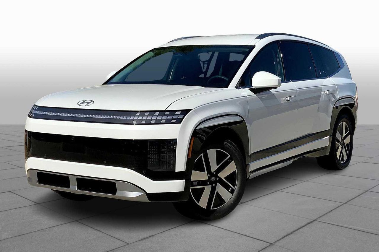 2026 Hyundai IONIQ 9 SEL's photo