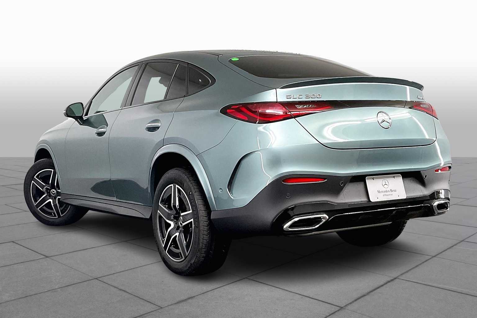 2025 Mercedes Benz GLC 300 4MATIC photo 4
