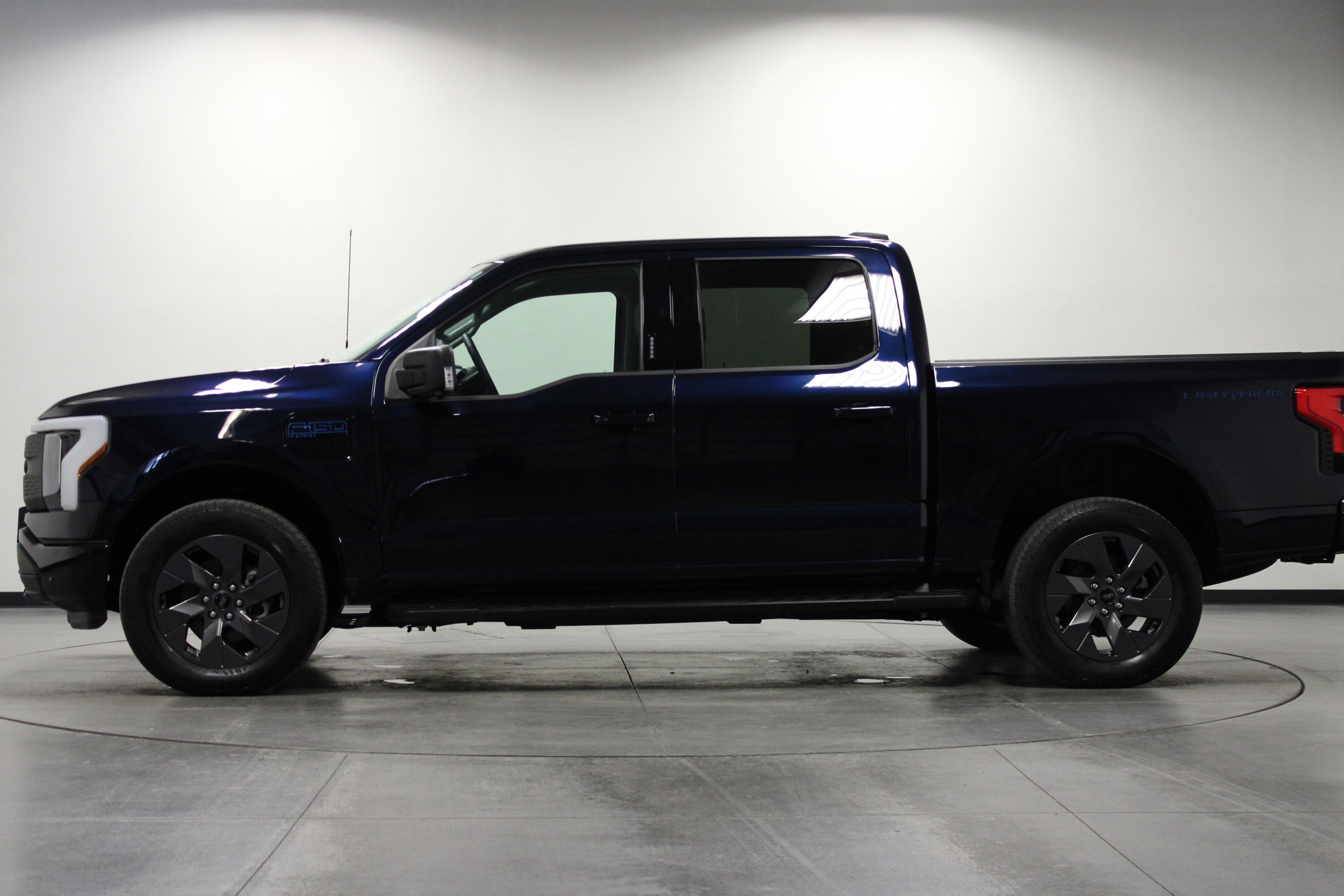 2024 Ford F-150 Lightning photo 6