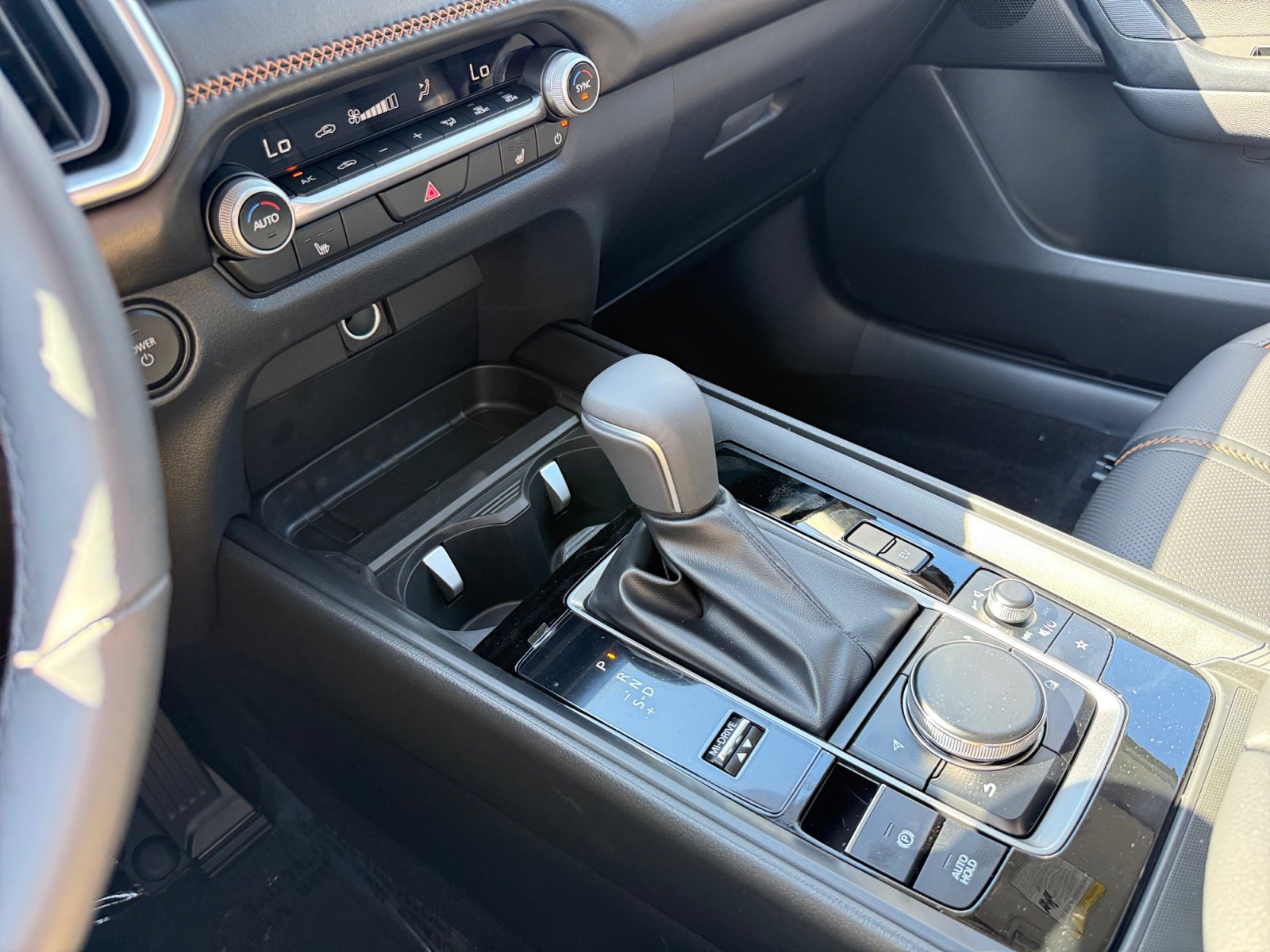 2025 Mazda CX-50 Premium photo 10