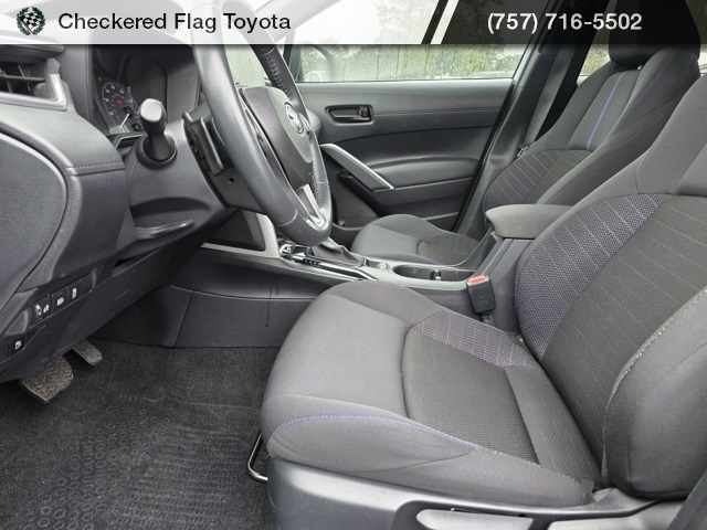 2024 Toyota Corolla Cross Hybrid SE photo 8