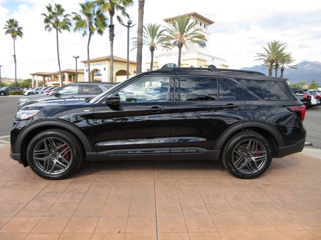 2026 Ford Explorer ST-LINE's photo