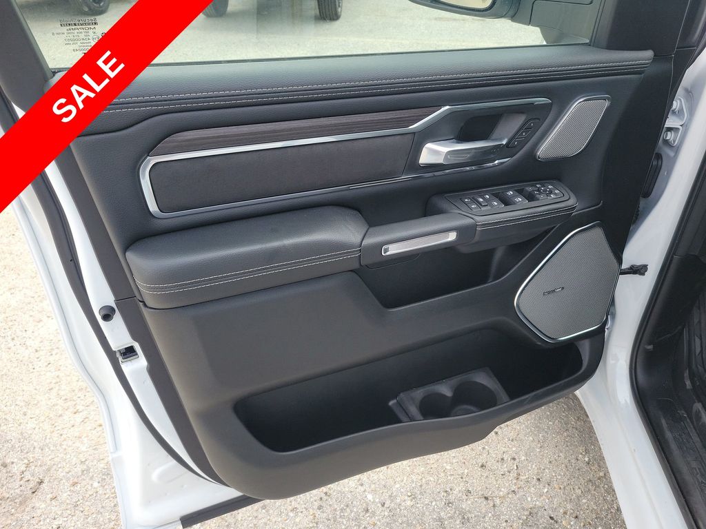 2025 Ram 1500 Laramie photo 28
