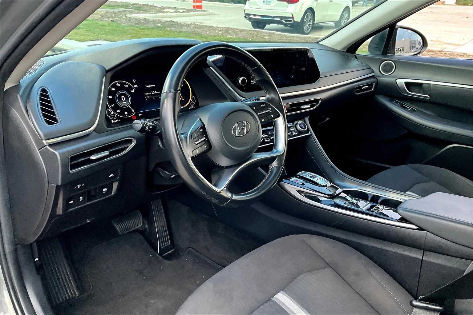 2023 Hyundai Sonata SEL photo 16