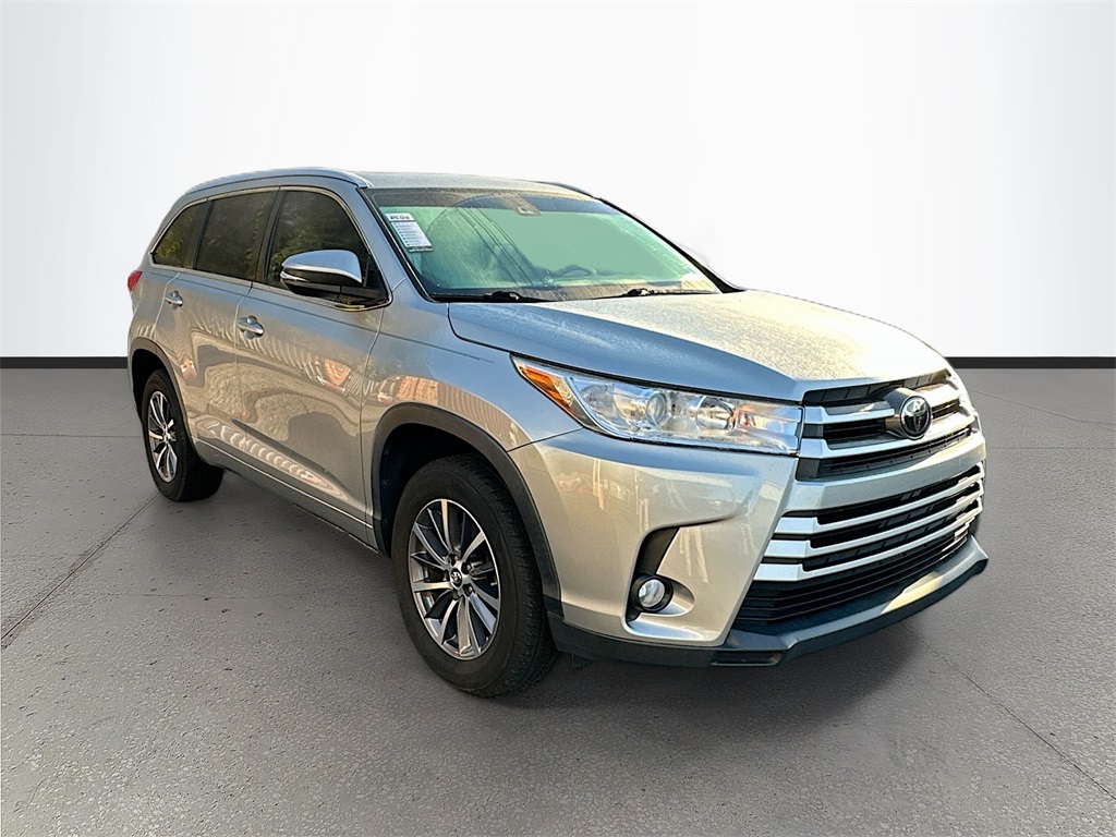 2018 Toyota Highlander XLE's photo