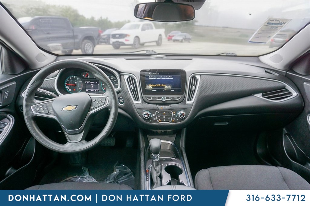 2023 Chevrolet Malibu 1LT photo 3