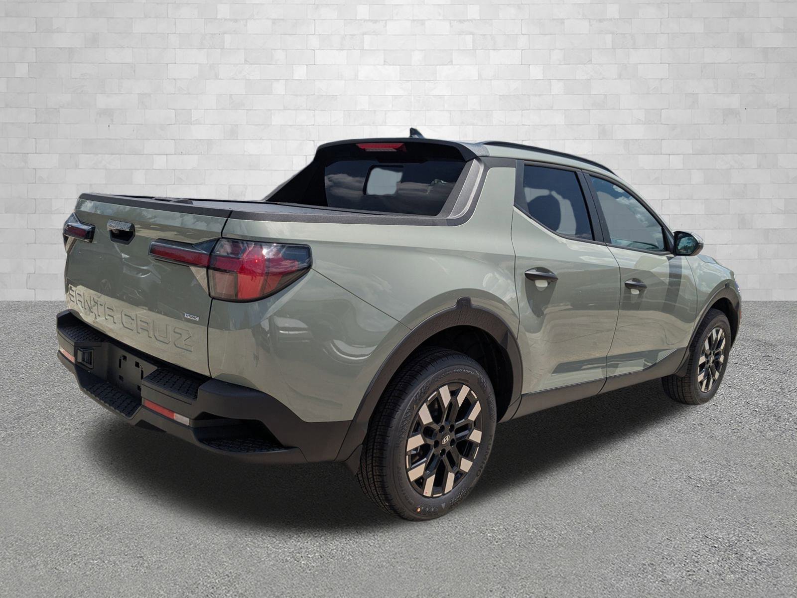 2025 Hyundai Santa Cruz SEL Activity photo 2