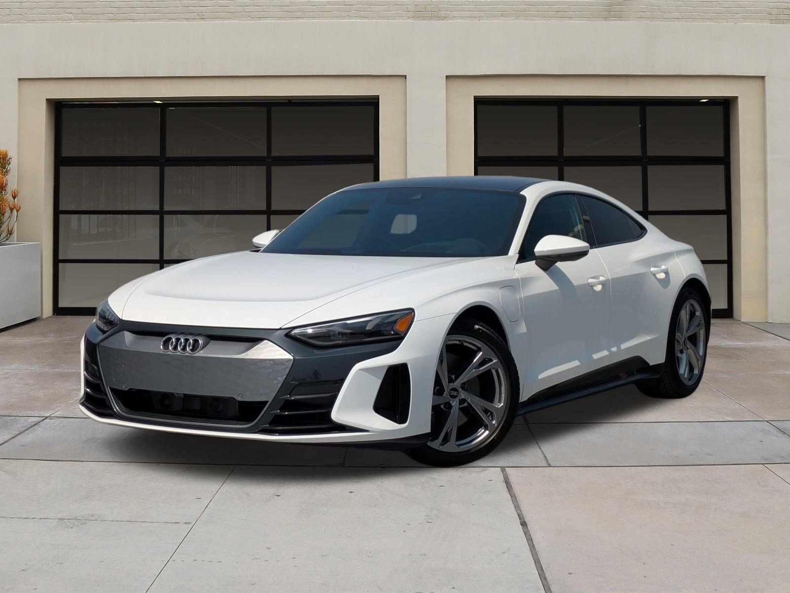 2022 Audi e-tron GT Premium Plus photo 3