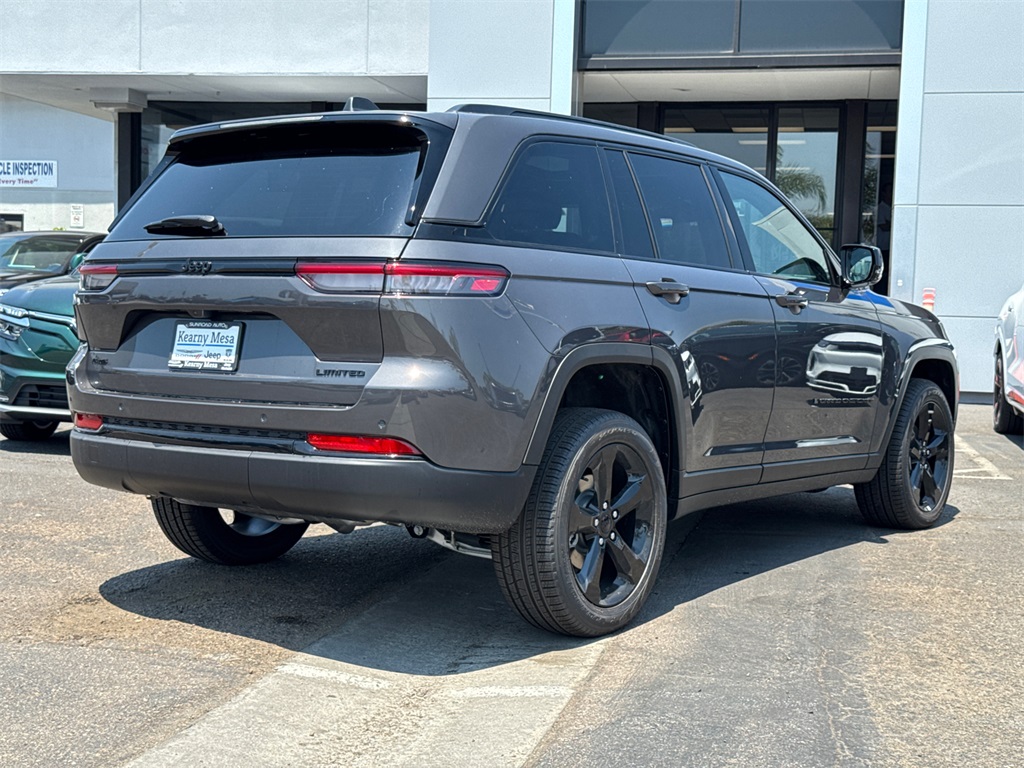 2025 Jeep Grand Cherokee Limited photo 12