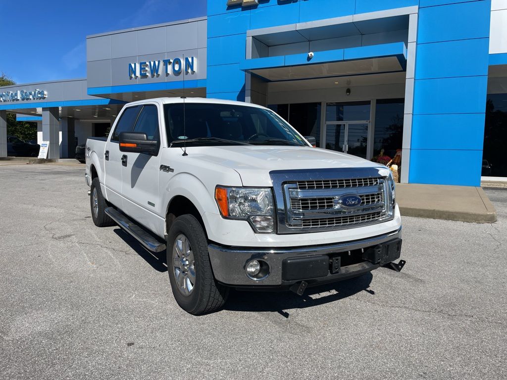 2013 Ford F-150 XLT photo 2