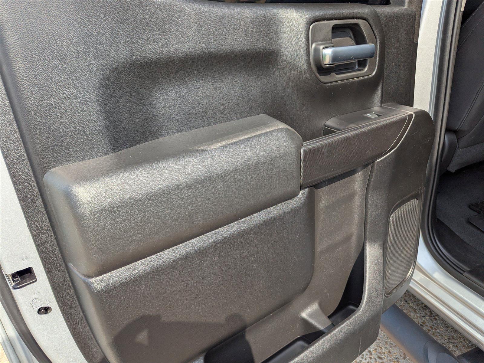 2022 Chevrolet Silverado 1500 Custom photo 14