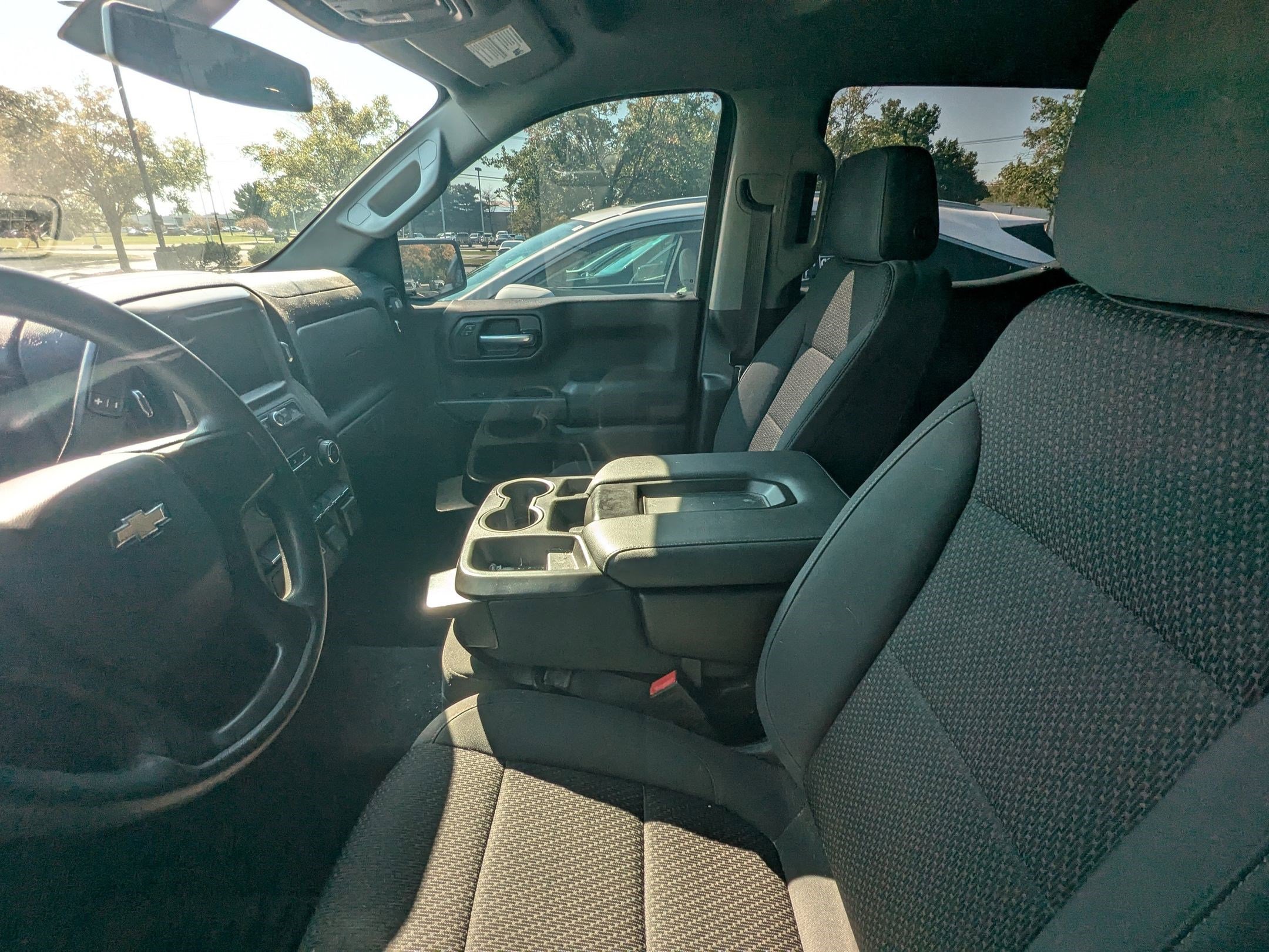 2021 Chevrolet Silverado 1500 Custom photo 5