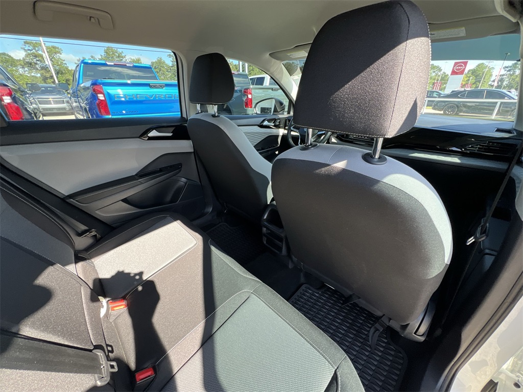 2024 Volkswagen Taos S photo 14