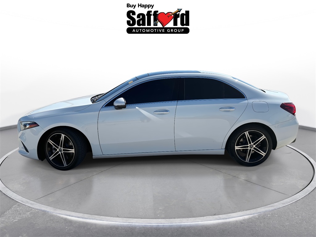 2021 Mercedes Benz A 220 4MATIC photo 2