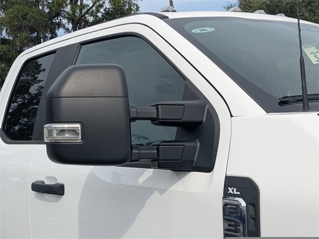 2023 Ford F-350 XL photo 9